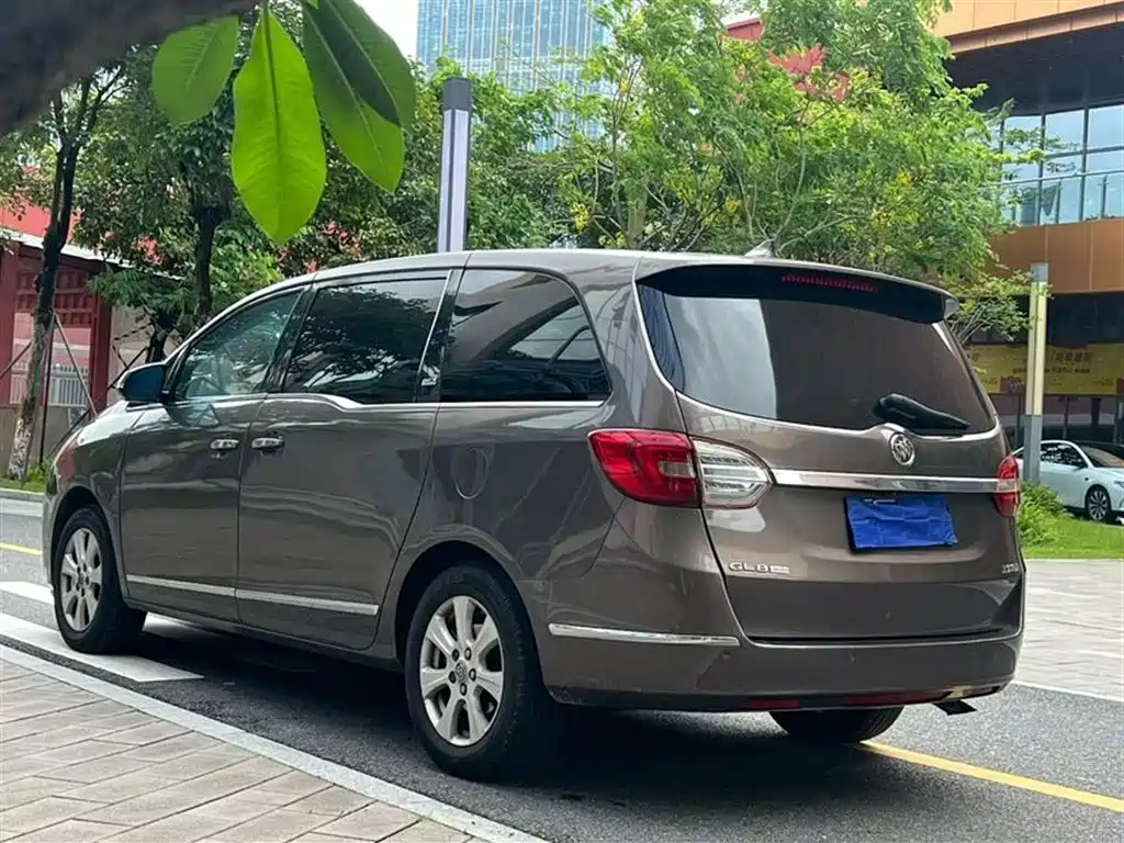 Buick GL8 2014 3.0L XT Luxury Flagship