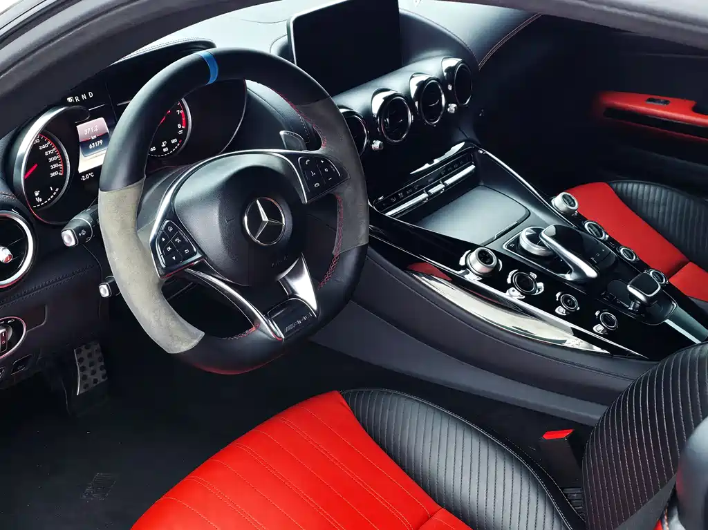 MERCEDES-BENZ AMG GT