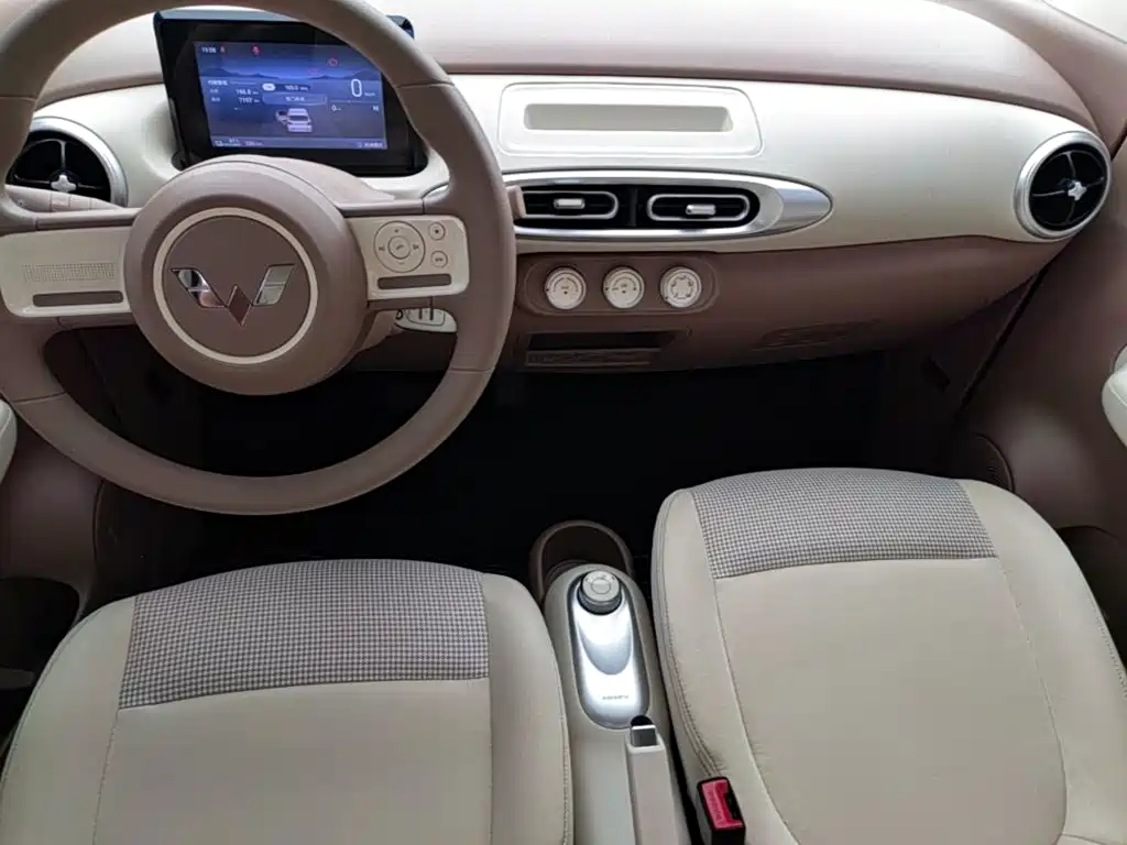 Wuling MINIEV — миниатюра 13