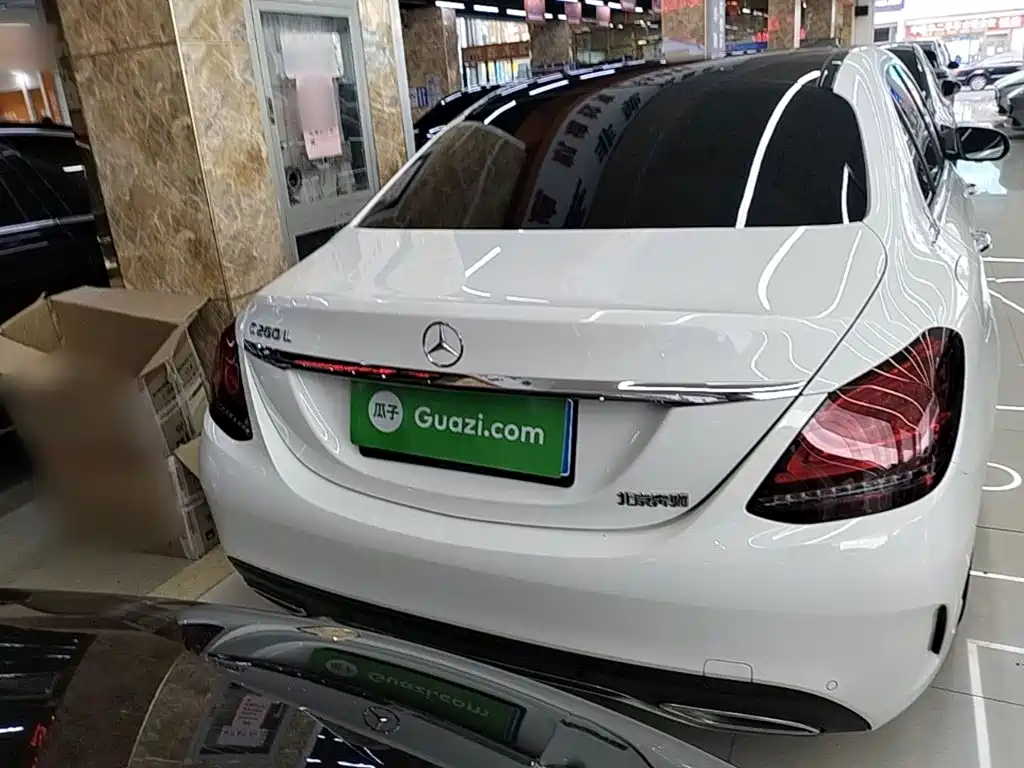 Mercedes-Benz C-Class — миниатюра 6