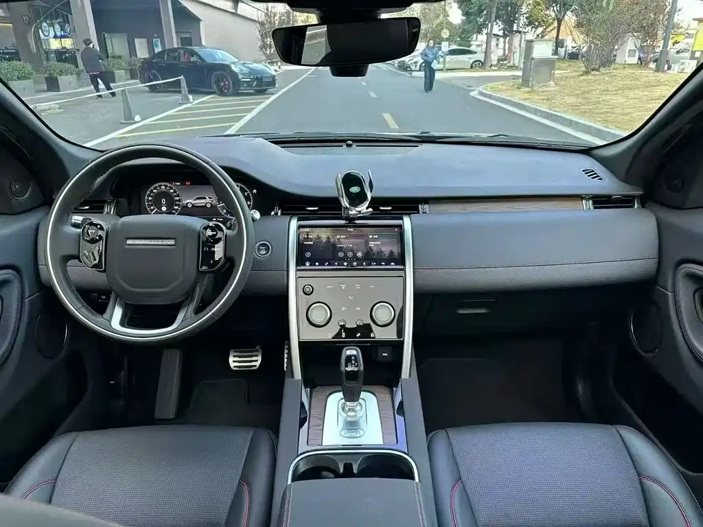 Land Rover Discovery Sport — миниатюра 7