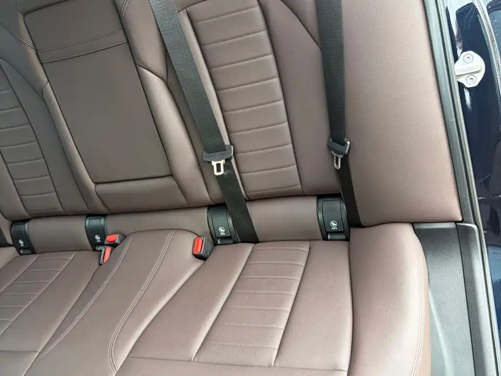 BMW 3 Series — миниатюра 8