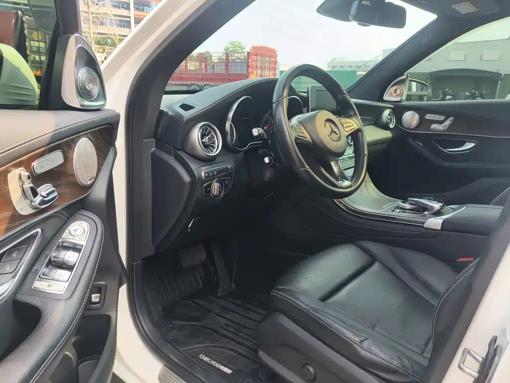 Mercedes-Benz GLC — миниатюра 8