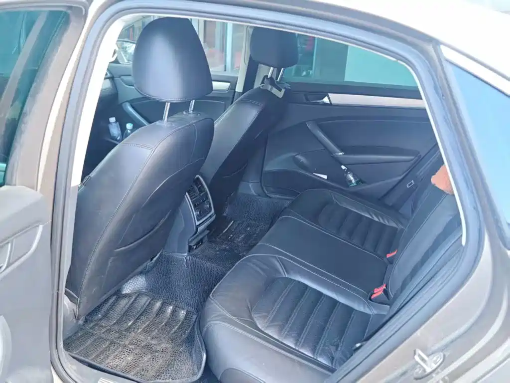 Volkswagen Passat — миниатюра 7