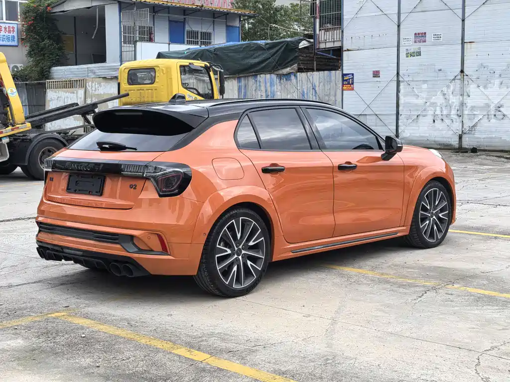 Lynk & Co 02 Hatchback — миниатюра 13