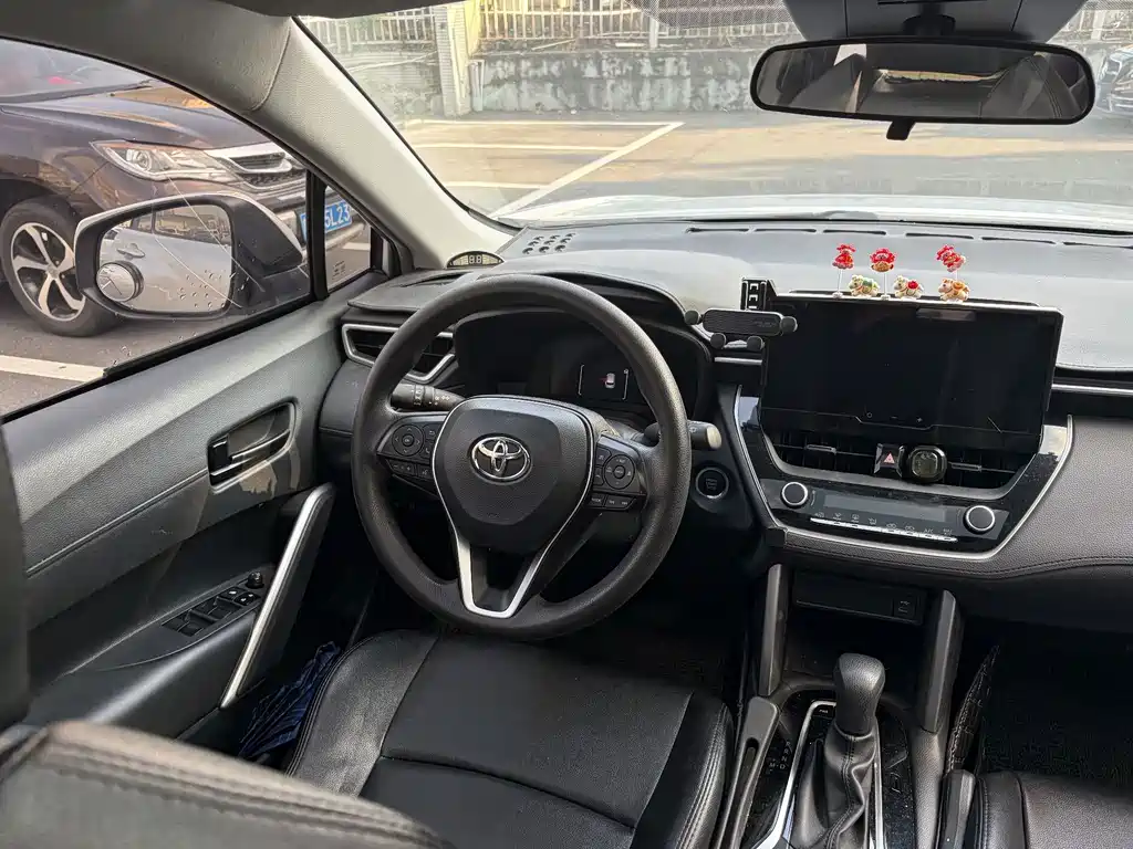 Toyota Frontlander — миниатюра 10