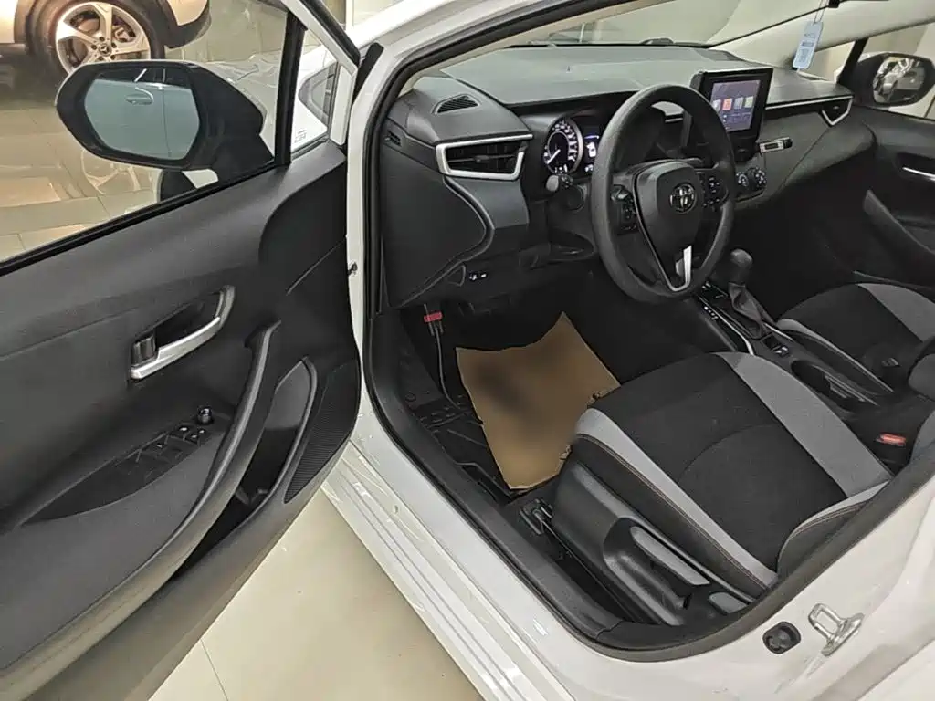 Toyota Corolla — миниатюра 16