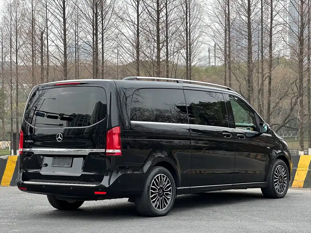 Mercedes-Benz V-Class V 2017 V 260 L Luxury Long Wheelbase