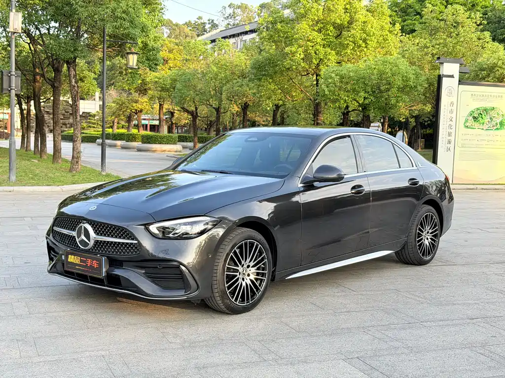 Mercedes-Benz C-Class 2025