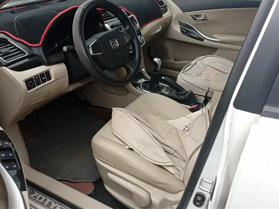 Zotye Z300 2016 1.5L MT