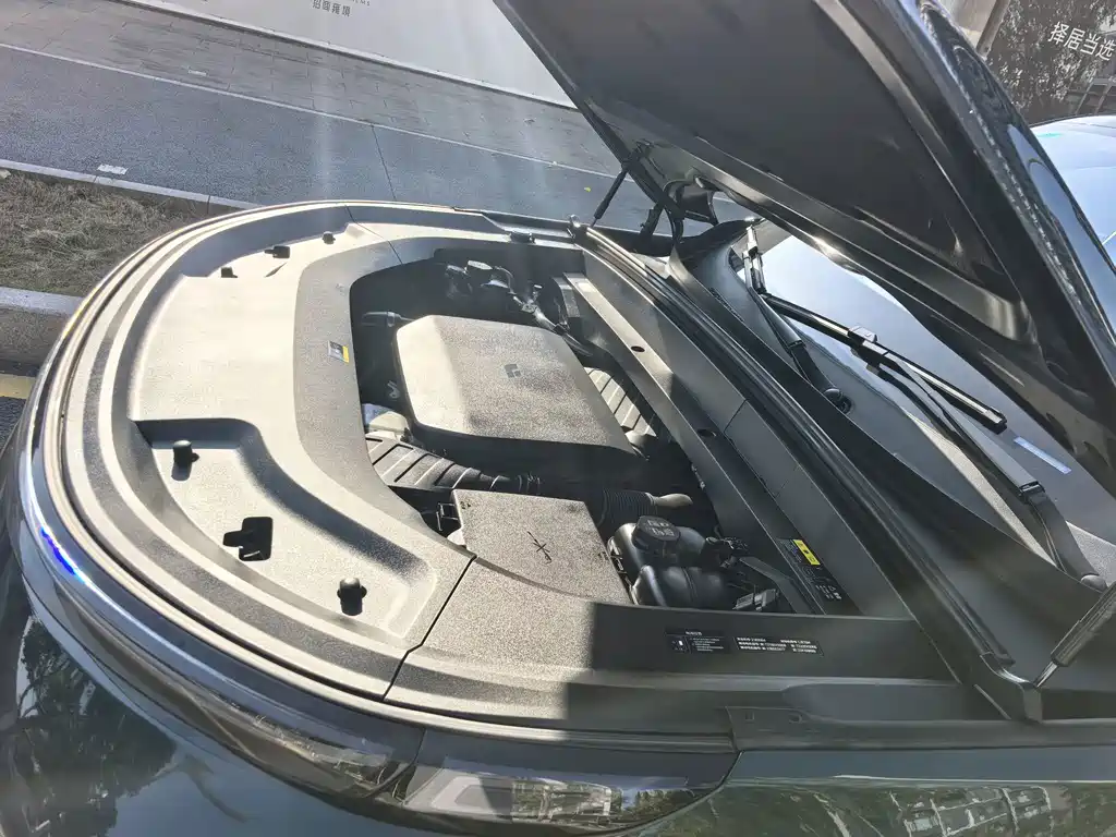 Li Auto Li L8 — миниатюра 19