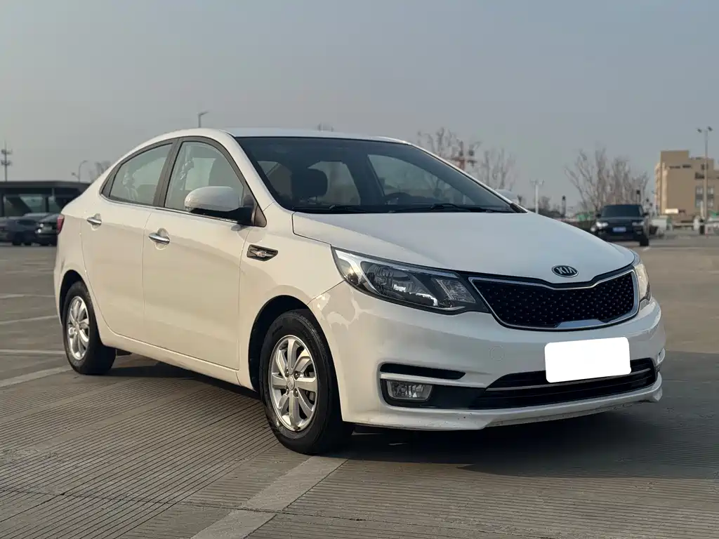 KIA K2