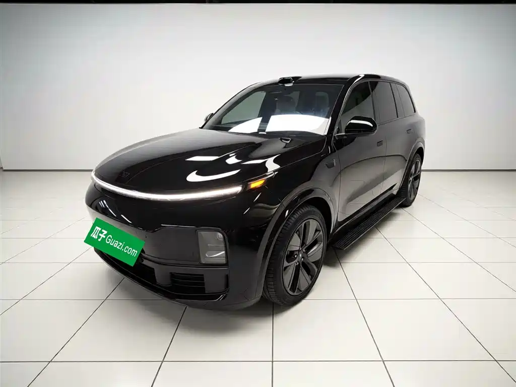 Li Auto Li L9 2025