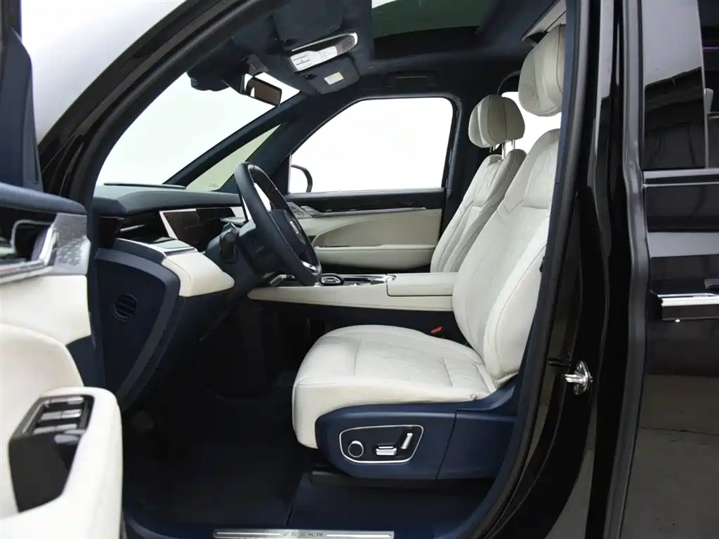 Zeekr 009 2024 мест Executive 108kWh