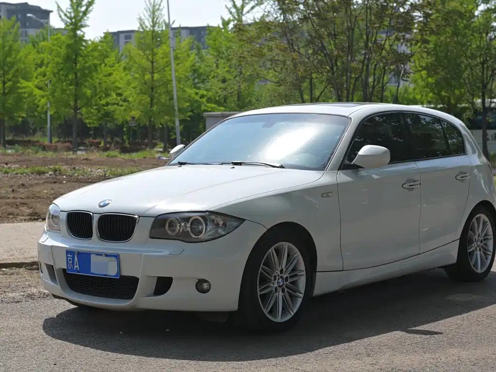 BMW 1 Series( Import ) 2010 120i Sport Limited Edition