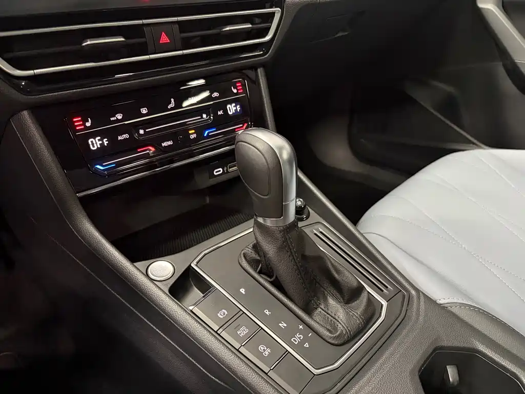 Volkswagen Lavida — миниатюра 12