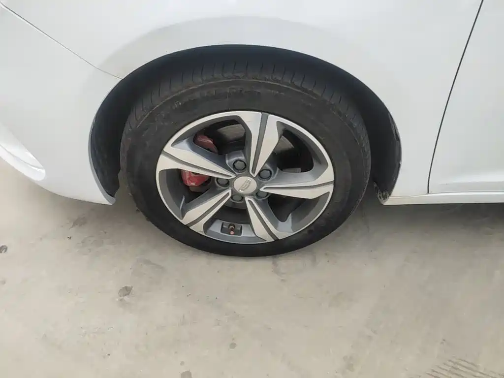 Geely Emgrand GL — миниатюра 23