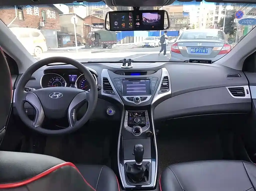 Hyundai Elantra Langdong — миниатюра 8
