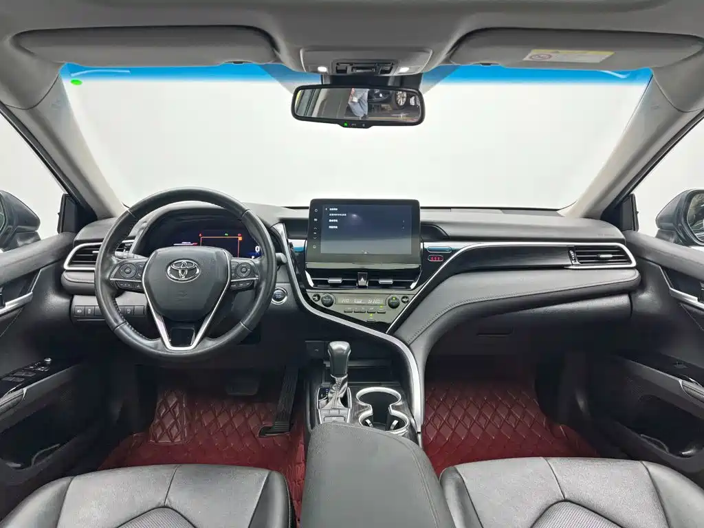 Toyota Camry — миниатюра 20
