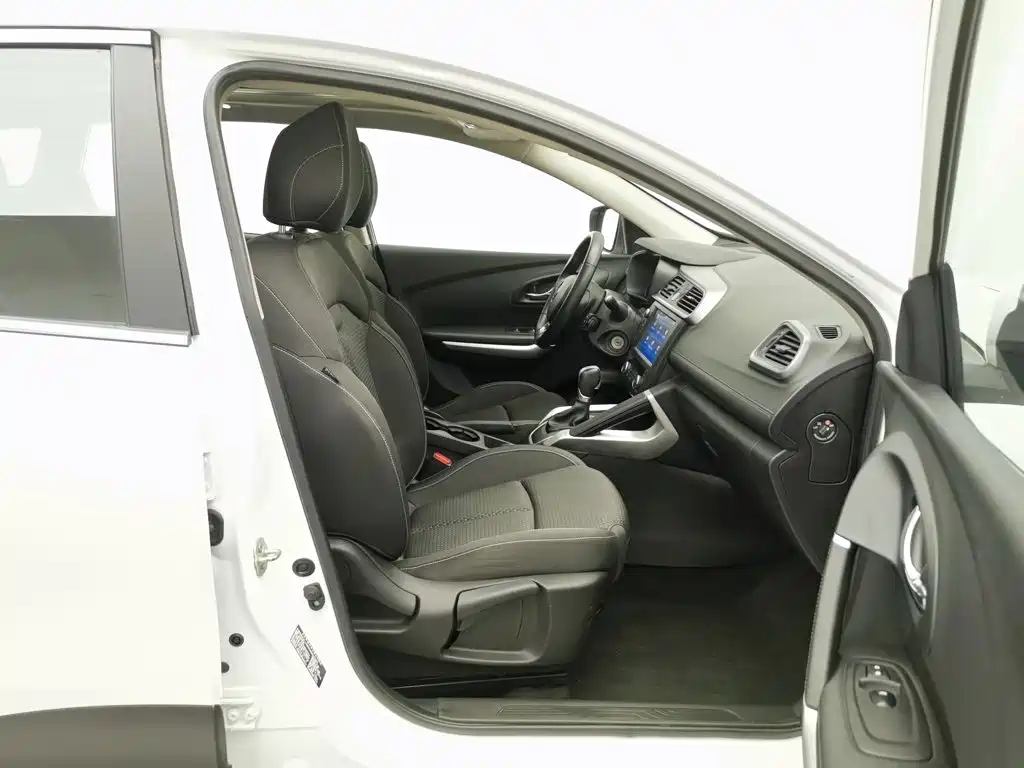 Renault Kadjar — миниатюра 23
