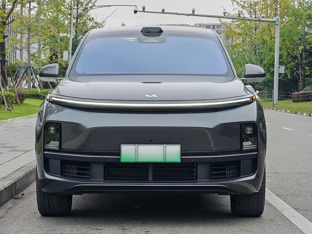 Li Auto Li L8 — миниатюра 2