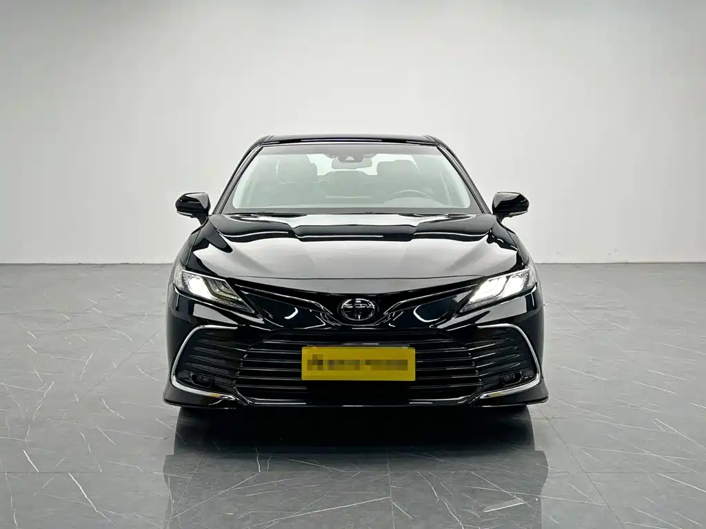 Toyota Camry — миниатюра 2