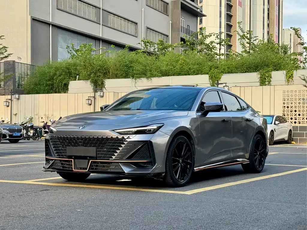 Changan UNI-V