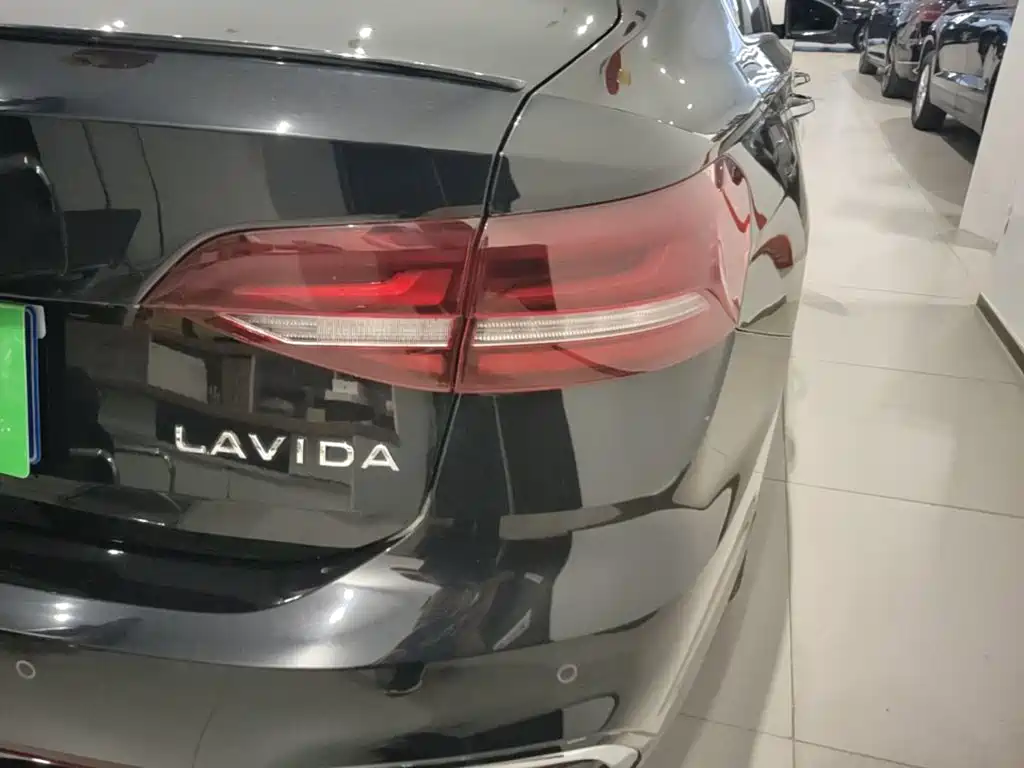 Volkswagen Lavida — миниатюра 8