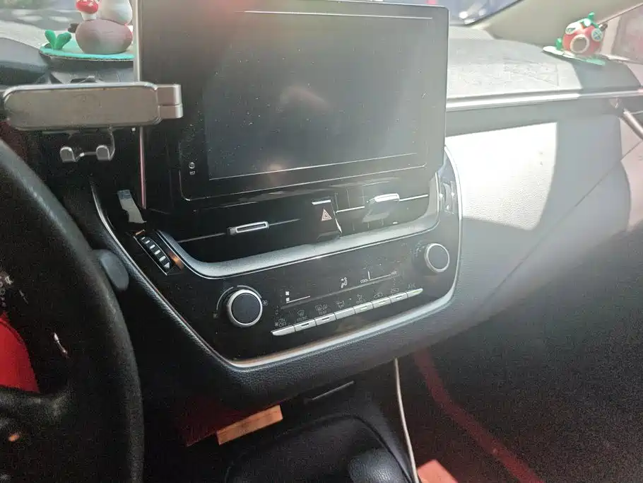 Toyota Corolla — миниатюра 13