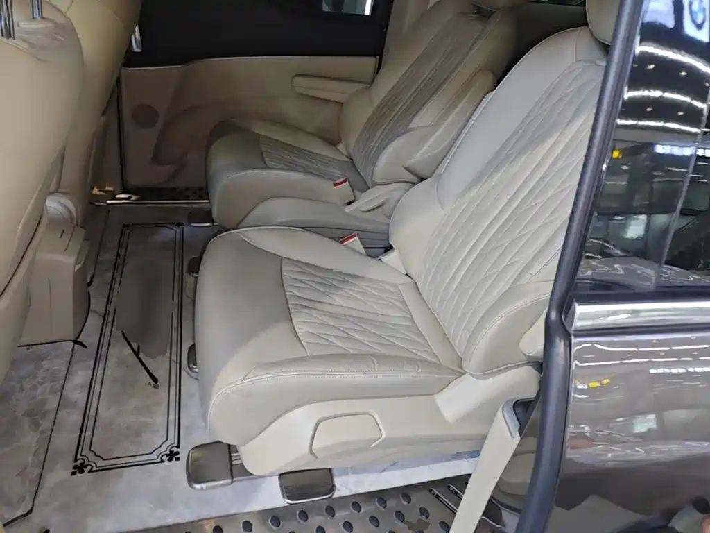 Buick GL8 — миниатюра 17