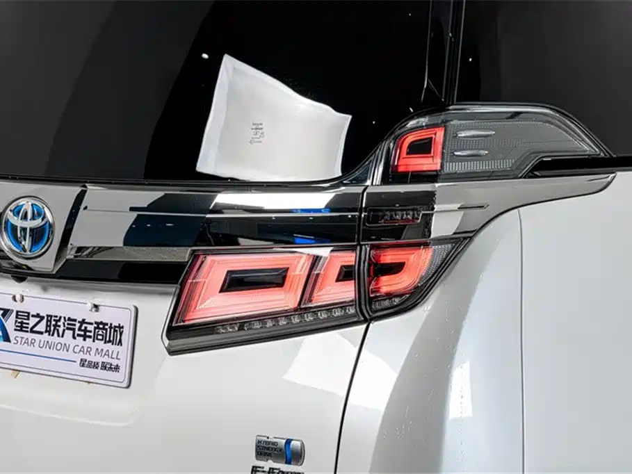 Toyota Vellfire 2019 2.5L HV Luxury