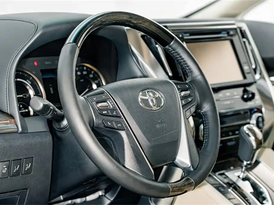 Toyota Vellfire 2019 2.5L HV Luxury
