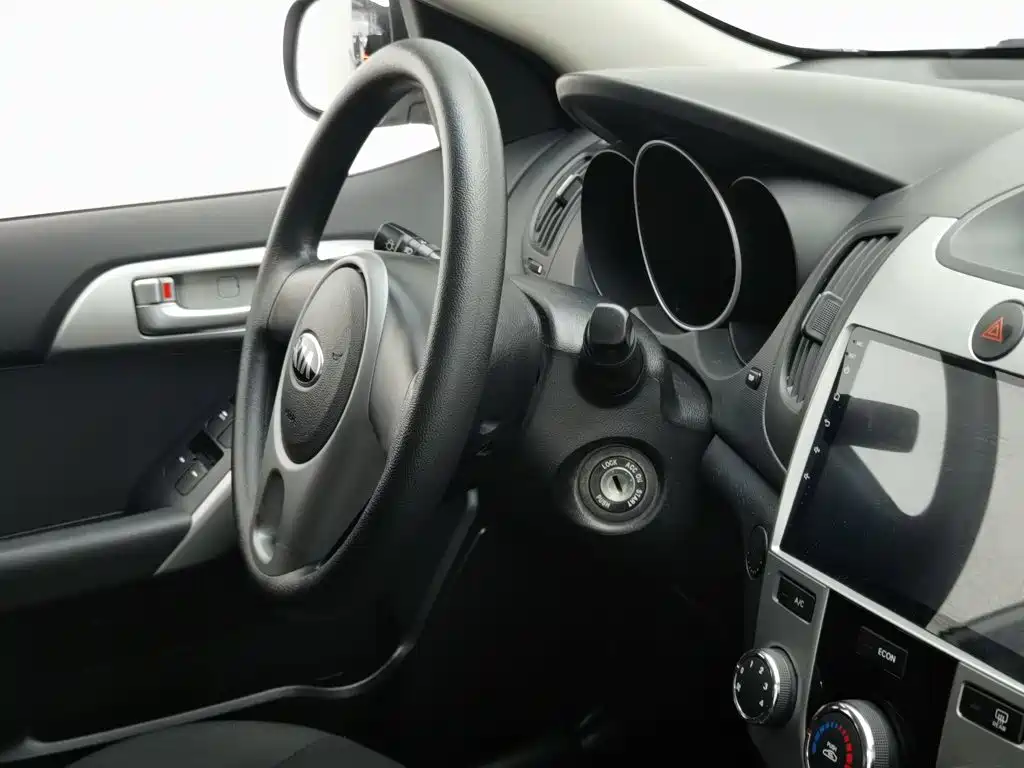 Kia Forte — миниатюра 22