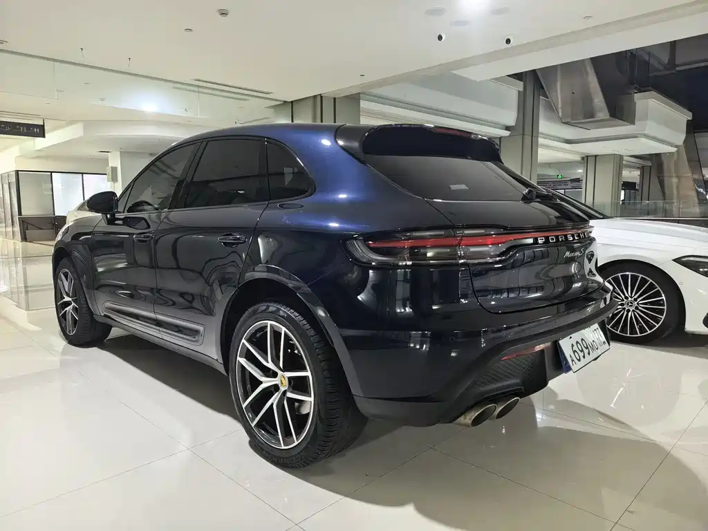 Porsche Macan — миниатюра 16