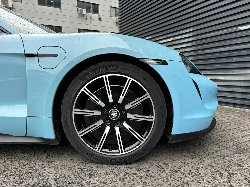 Porsche Taycan 2020 Taycan