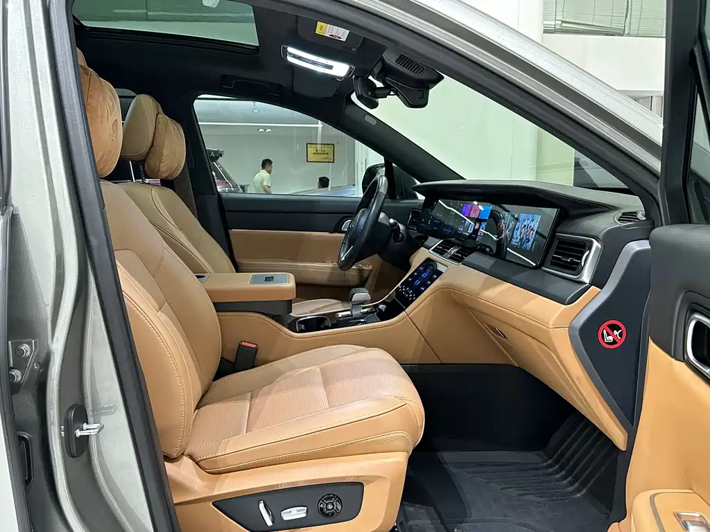 Li Auto Li ONE — миниатюра 12