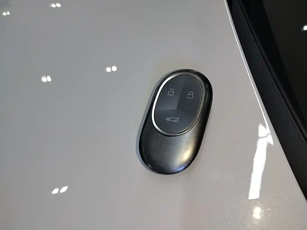 NIO EC6 — миниатюра 9