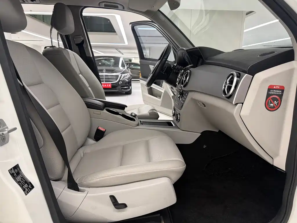 Mercedes-Benz GLK-Class — миниатюра 12