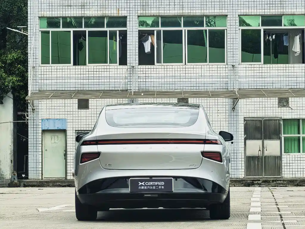 XPeng P7 — миниатюра 5