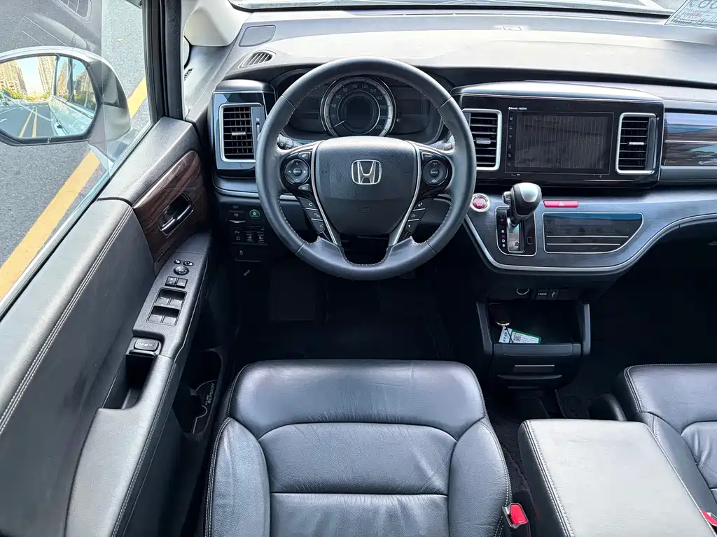 Honda Elysion — миниатюра 13