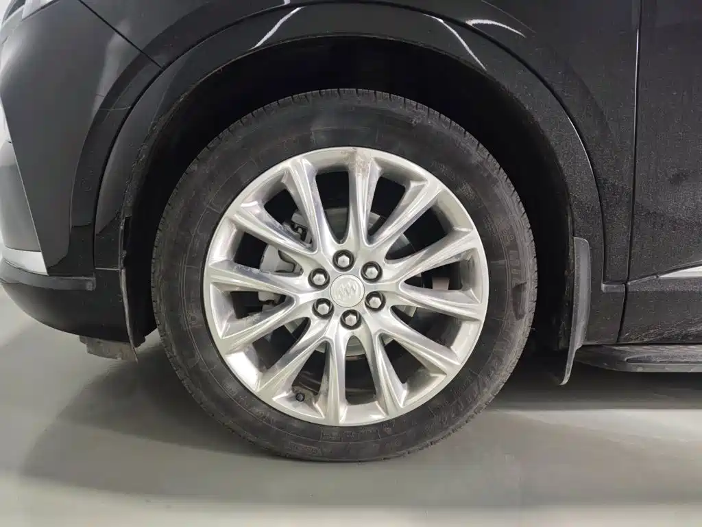 Buick Enclave — миниатюра 8