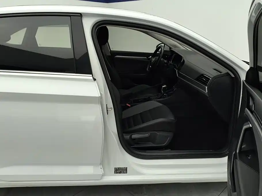 Volkswagen Sagitar — миниатюра 8
