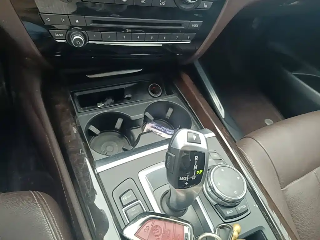 BMW X5 (Import) — миниатюра 14