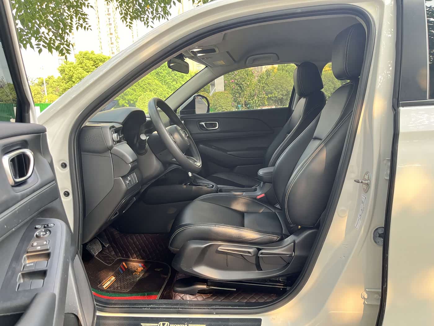 Honda XR-V 1.5 л 2023 г. Белый, пробег 44600 км