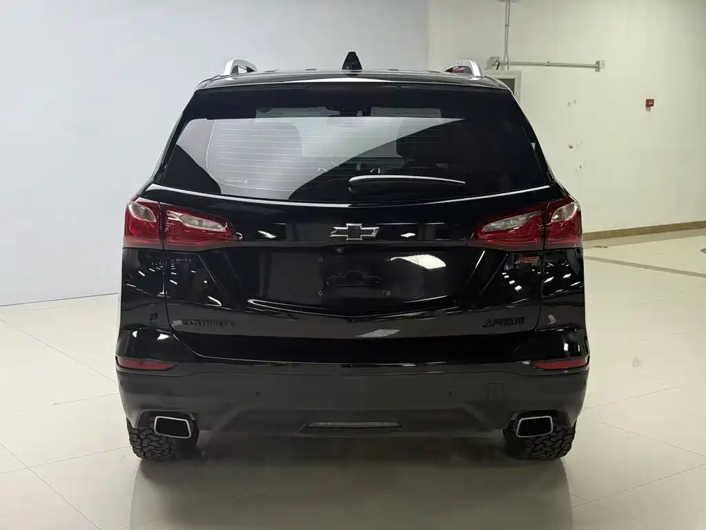 Chevrolet Equinox — миниатюра 13
