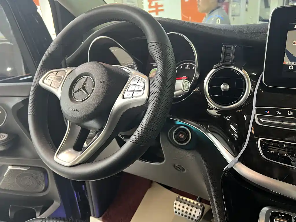 Mercedes-Benz V-Class V 2017 V 260 L Luxury Long Wheelbase