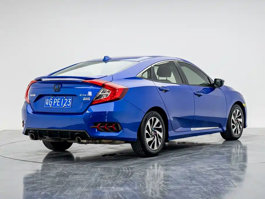 Honda Civic — миниатюра 29