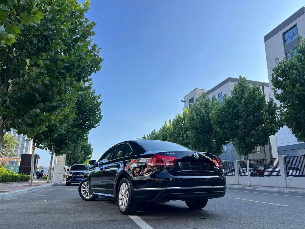 Volkswagen Passat — миниатюра 12