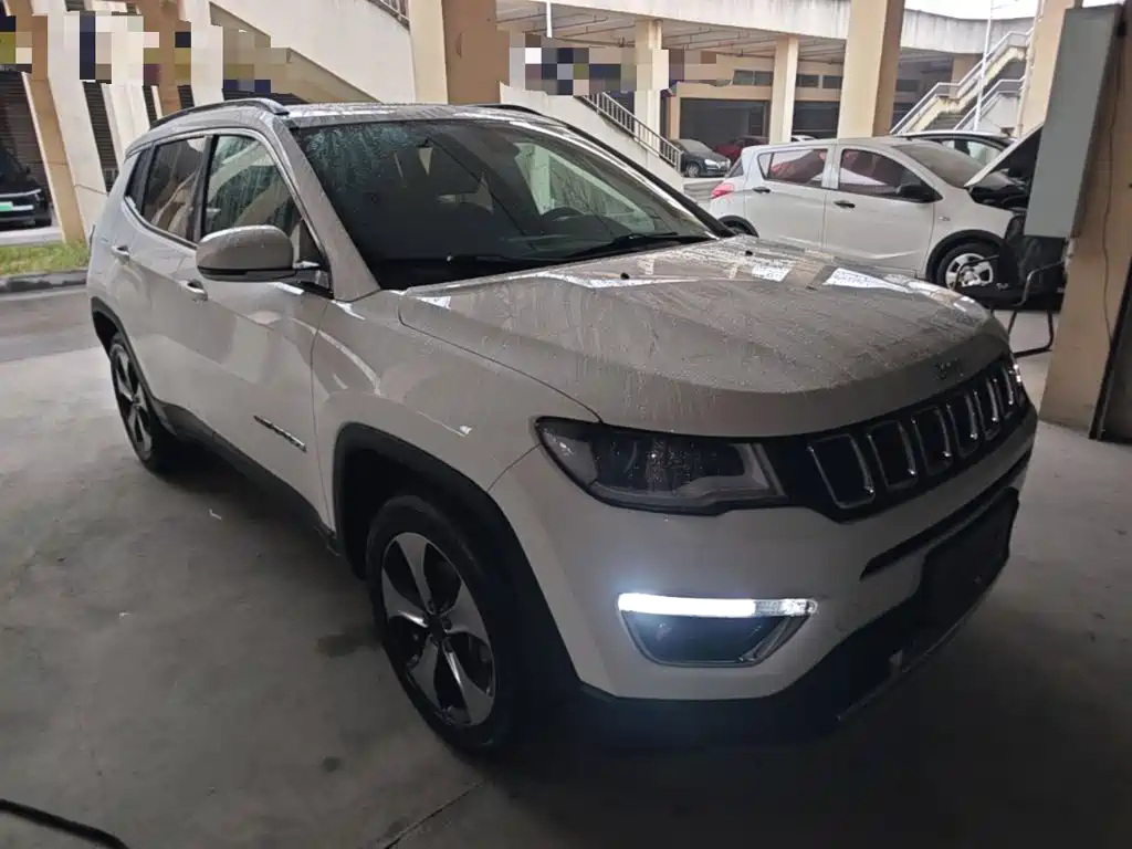 Jeep Compass — миниатюра 4