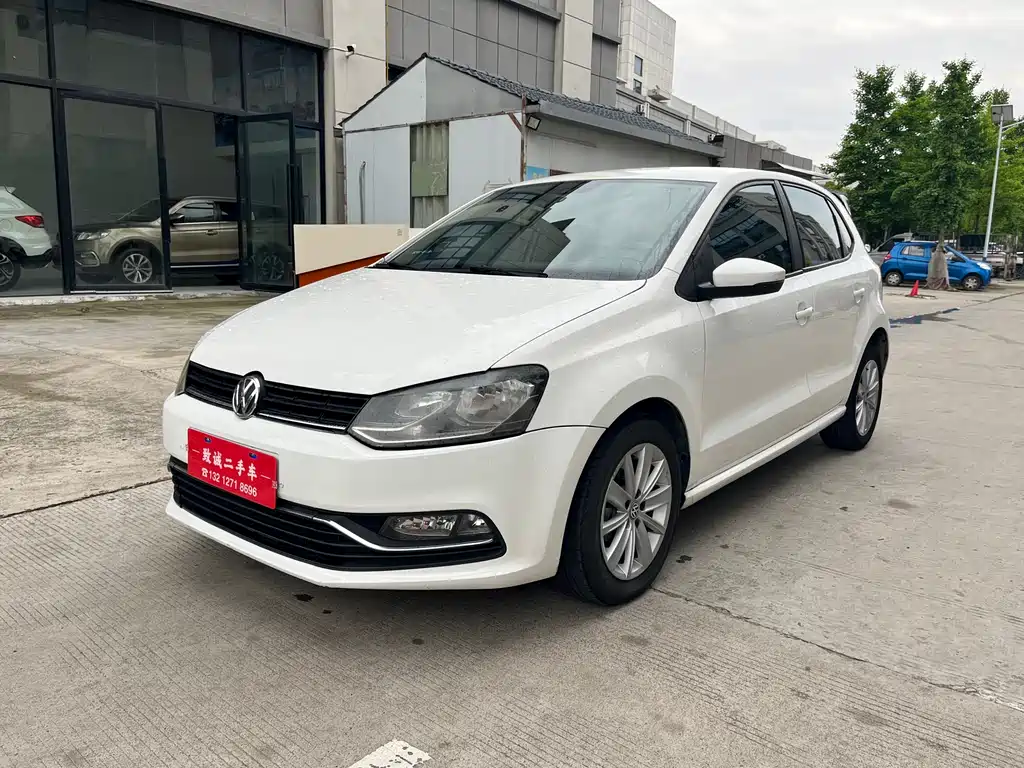 Volkswagen Polo 2015